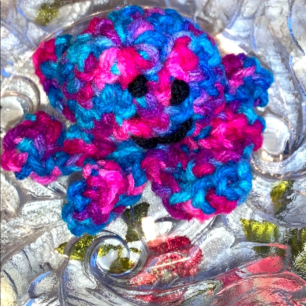 Three Hand Crafted Crocheted Organic Catnip Octopus Cat Toys - Picture 5 of 6